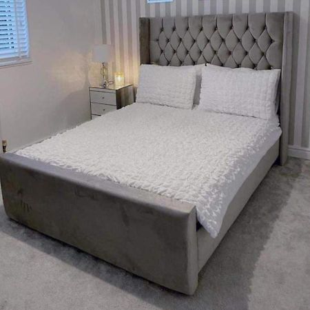 Stylish Furnished Rooms In Barking Centre Exterior photo